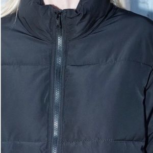 BRANDY MELVILLE BLACK PUFFER JACKET